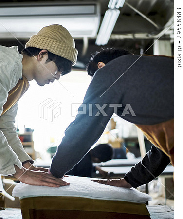家具職人　師弟イメージ 29558883