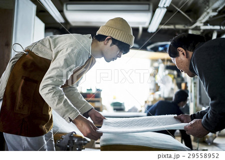 家具職人　師弟イメージ 29558952