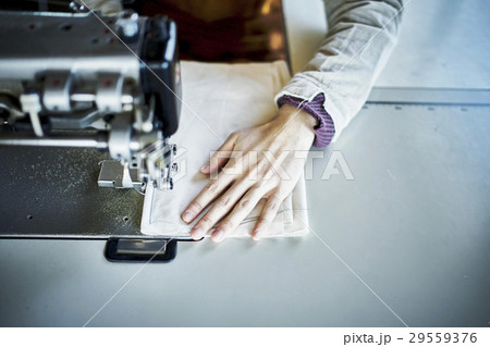 裁縫　手元 29559376