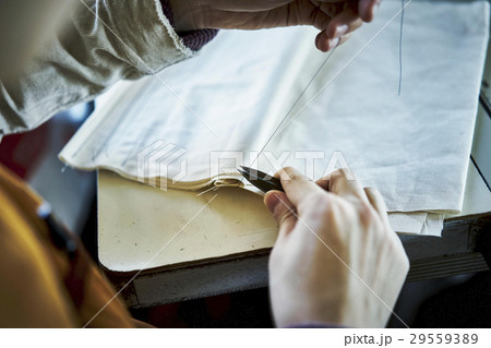 裁縫　手元 29559389