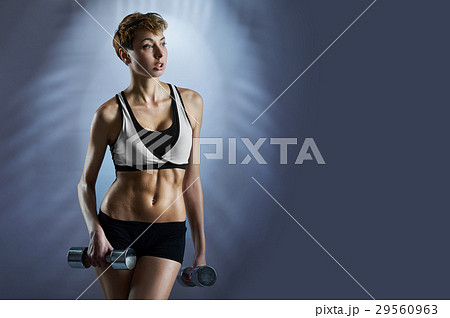 Fit attractive woman wearing sportswear 29560963