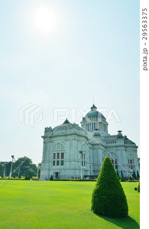 タイ王国バンコク都ドゥシット地区の観光名所、旧国会議事堂、アナンタ・サマーコム宮殿 タイ王国バンコク都ドゥシット地区の観光名所、旧国会議事堂、アナンタ・サマーコム宮殿 29563375