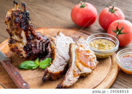 Grilled pork ribs in barbecue sauce 29568919
