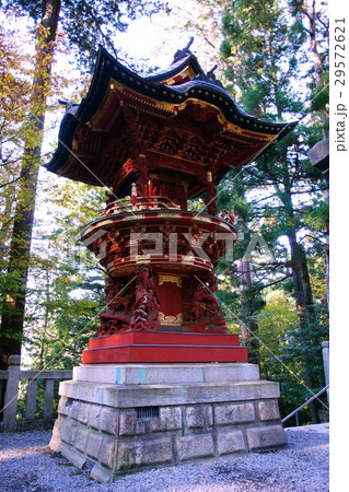 秩父三社・三峯神社 八棟灯篭 (埼玉県 秩父市) 秩父三社・三峯神社 八棟灯篭 (埼玉県 秩父市) 29572621