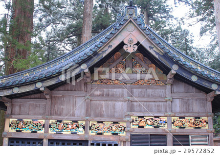日光東照宮 神厩舎 猿の彫刻 日光東照宮 神厩舎 猿の彫刻 29572852