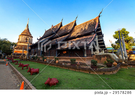 Wat Lok Moli is a Buddhist temple 29578286
