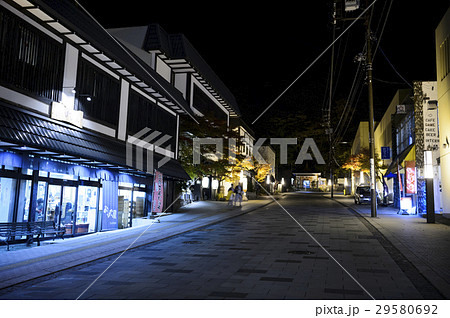 夜の定山渓温泉街 29580692