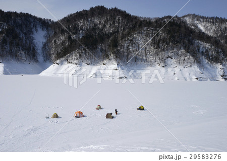 ワカサギ釣り 29583276
