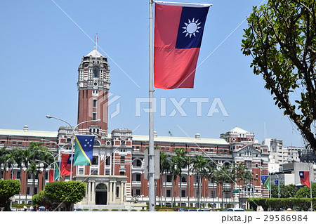 中華民国国旗と総統府(台湾・台北) 中華民国国旗と総統府(台湾・台北) 29586984