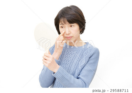 ミドル　女性　肌ケア 29588711