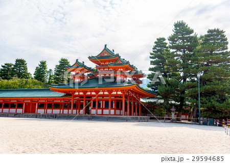 京都　平安神宮の蒼龍楼 29594685