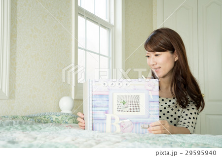 妊娠初期のセレブ女性 妊娠初期のセレブ女性 29595940