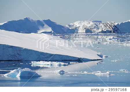グリーンランドの氷山 グリーンランドの氷山 29597168