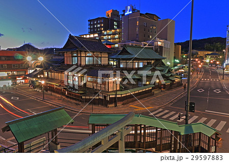 道後温泉本館の夜景 29597883