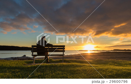 Watching Sunset 29600796