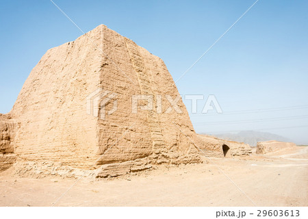 世界遺産 万里の長城 嘉峪関 中国・甘粛省嘉峪関市 29603613