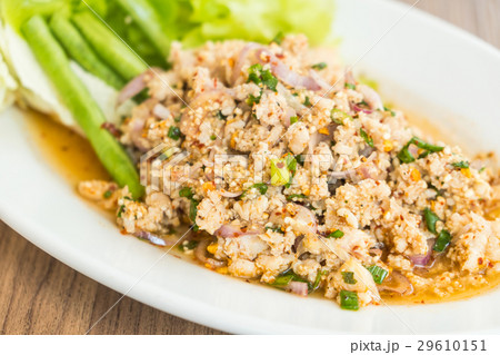 Spicy minced chicken salad Spicy minced chicken salad 29610151