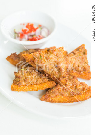 Fried bread with minced pork spread 29614206