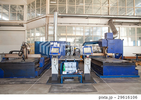 the modern powerful metal cutting laser mashine at the modern powerful metal cutting laser mashine at 29616106
