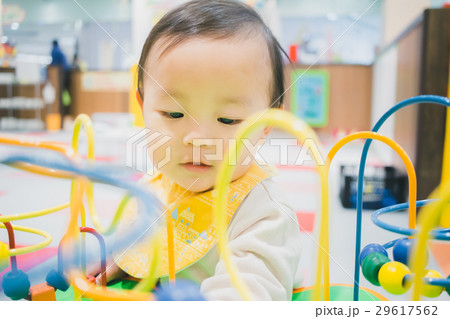 1 year old 29617562
