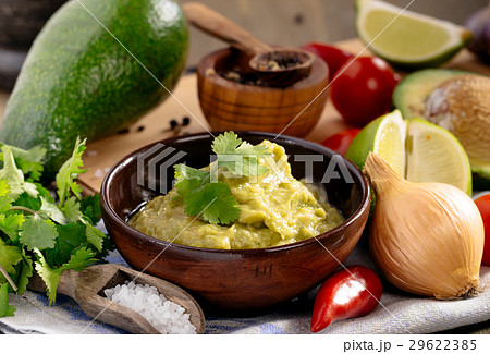 Fresh guacamole sauce Fresh guacamole sauce 29622385
