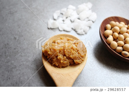Miso paste 29628557