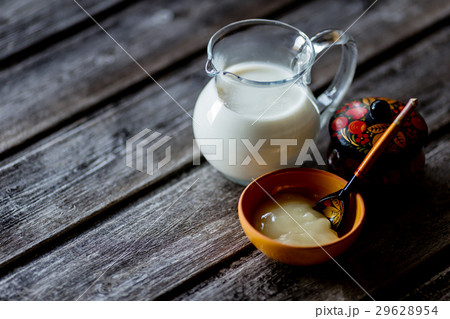 tea milk wood background tea milk wood background 29628954