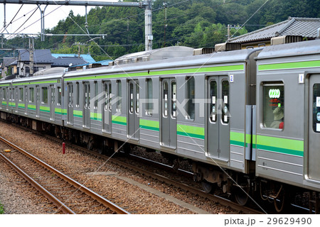 205系横浜線6扉車サハ204の写真素材 [29629490] - PIXTA