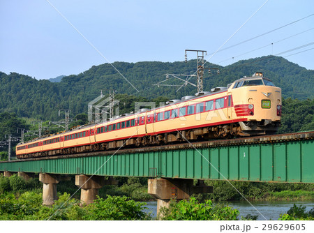 鉄橋を渡る485系T18編成L特急いなほ 29629605
