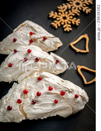 Meringue Christmas tree 29636362
