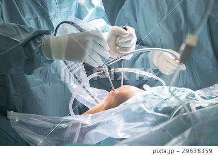 Knee surgery hospital operation 29638359
