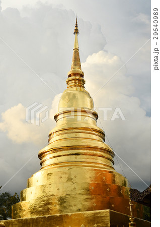 Big golden pagoda, Chedi with elephant Big golden pagoda, Chedi with elephant 29640989