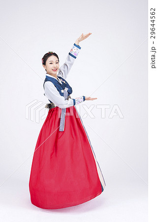 Go out with Korean traditional clothes 'Hanbok' 024 29644562