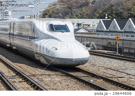 東海道新幹線 新横浜駅 流し撮り 東海道新幹線 新横浜駅 流し撮り 29644606