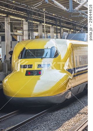 東海道新幹線　ドクターイエロー　新横浜駅 29644616