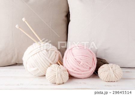 a ball of wool 088 29645514