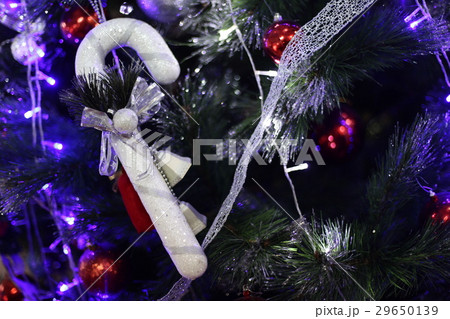 Making your own christmas decorative items 29650139
