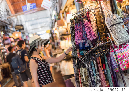 woman traveling and shopping woman traveling and shopping 29652152