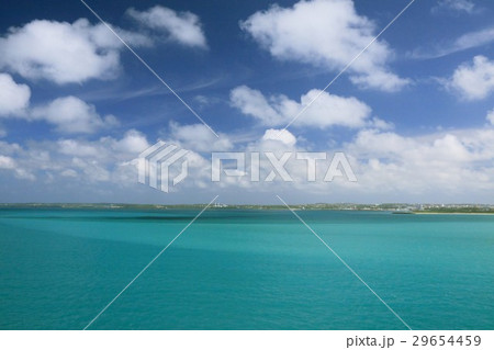 伊良部大橋から見た宮古島 29654459