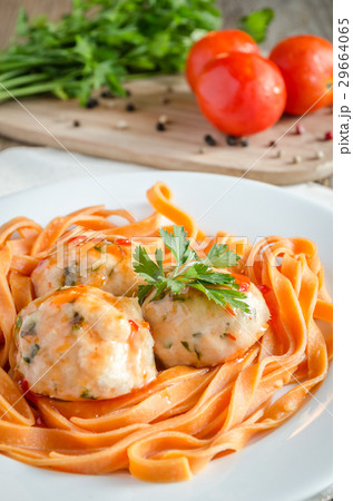 Chicken meatballs with pasta 29664065