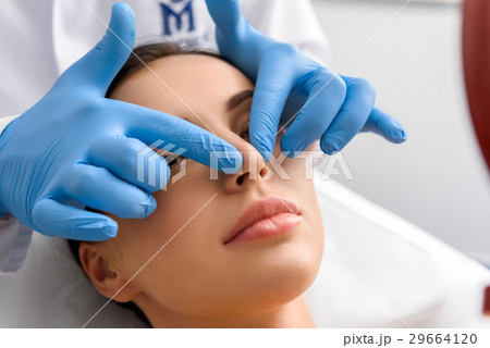 Therapeutic removing wrinkles in beauty salon Therapeutic removing wrinkles in beauty salon 29664120