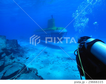 潜水艦とダイバー 潜水艦とダイバー 29666335
