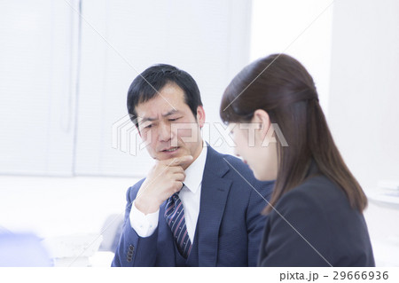 オフィスシーン 29666936