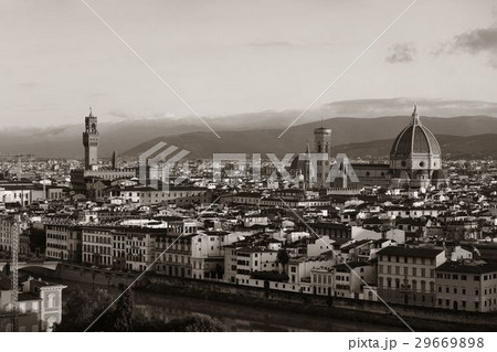 Florence Cathedral skyline 29669898