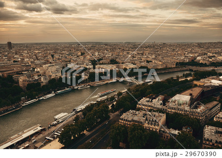 Paris Rooftop 29670390