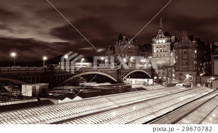 Edinburgh night 29670782