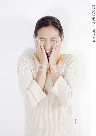 叫ぶ若い女性 叫ぶ若い女性 29677023