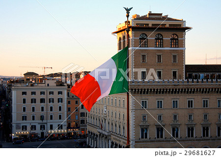 Italian flag on Venezia Square, in Rome, Italy 29681627