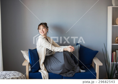 北欧女子　くつろぐ女性　ポートレート 29682543