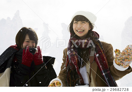 冬の女子旅　雪景色 29682728